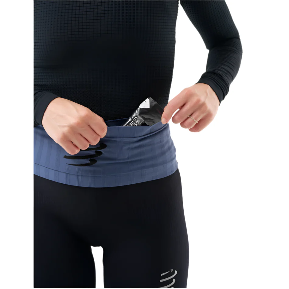 Compressport Unisex Free Belt in Indigo - Image 2