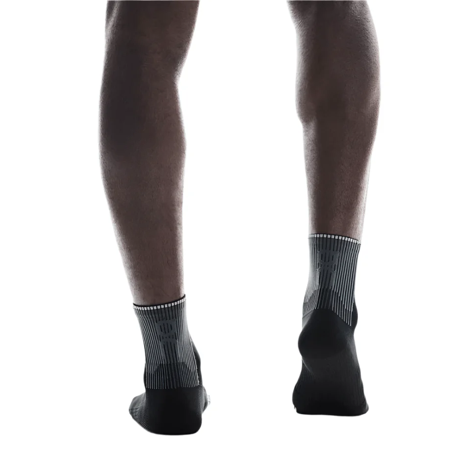 On Unisex Performance Run Sock Mid Rise SS25 - Image 8