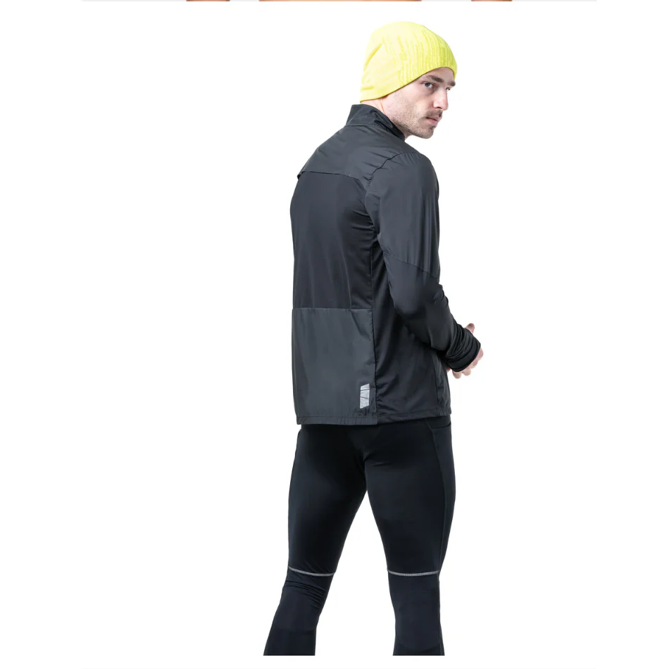 Ronhill Men's Tech Wind-Block 1/2 Zip Top in All Black AW25 - Image 4