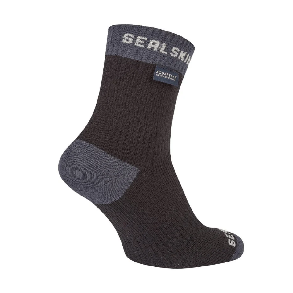 Sealskinz Wretham Waterproof Warm Weather Ankle Length Sock in Black AW25 - Image 2